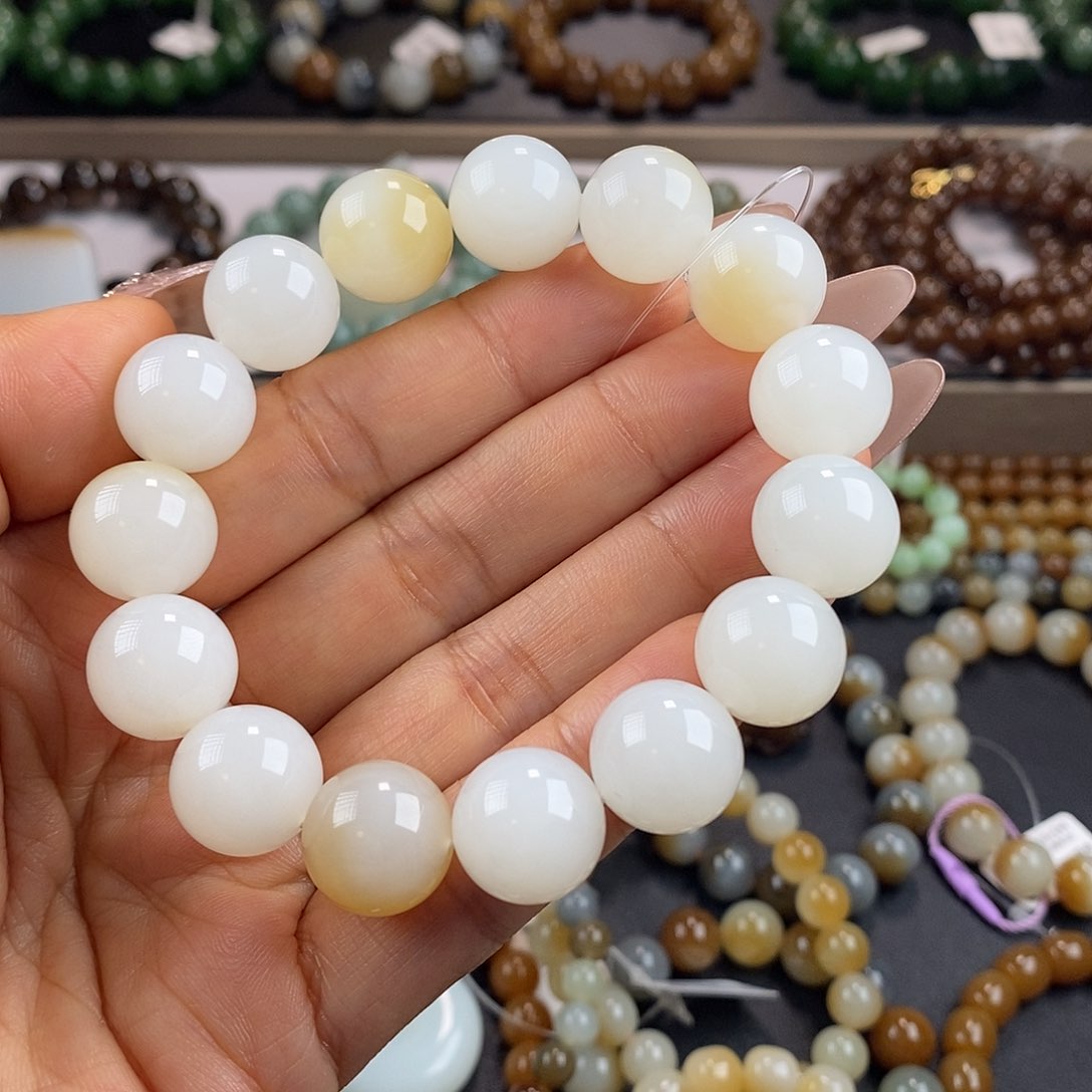 和田玉手串未镶嵌