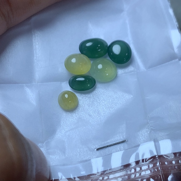 定制翡翠未镶嵌戒指