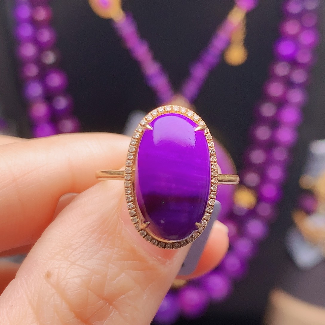 苏纪石（舒俱来）18K金镶嵌戒指