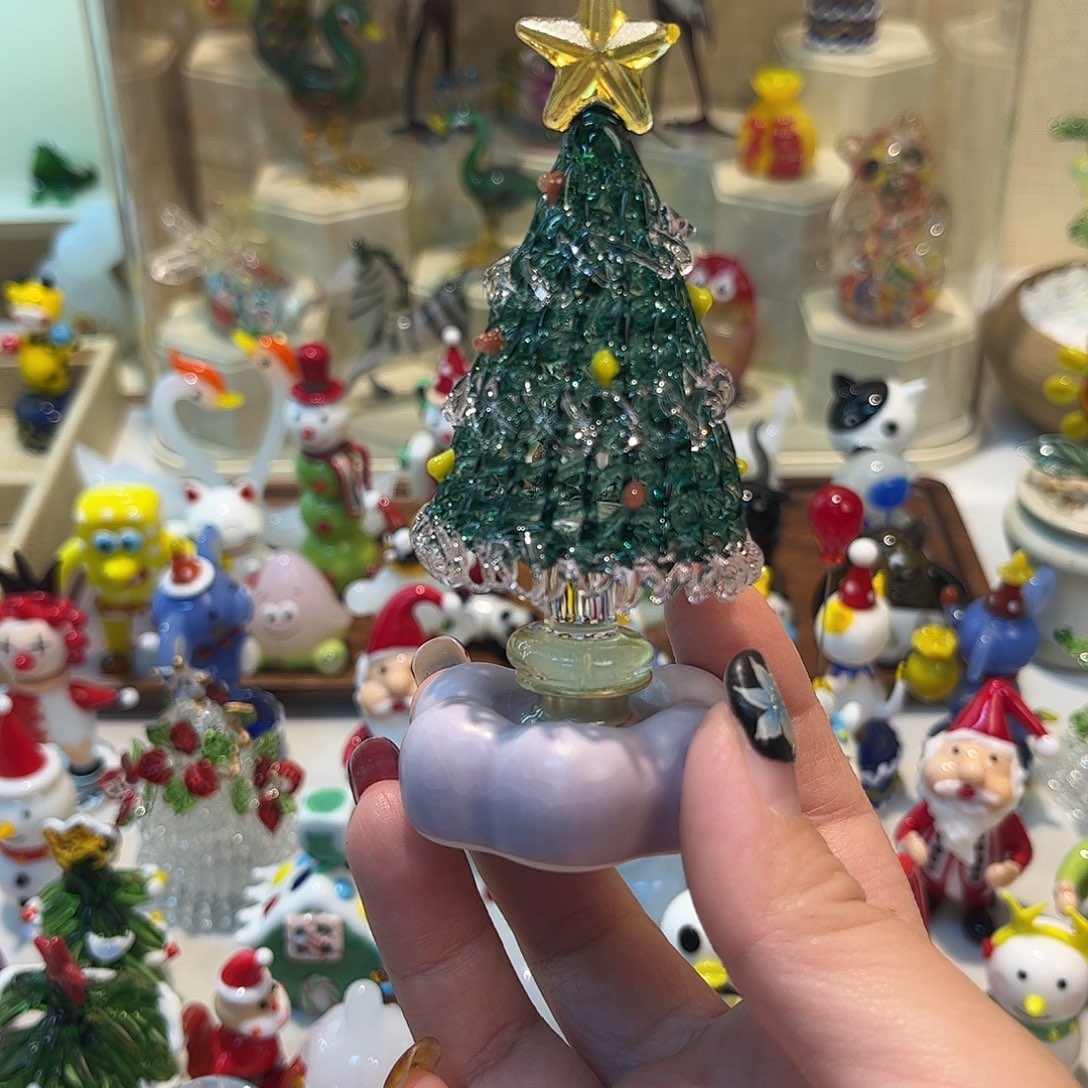 手工艺品琉璃旋转圣诞树