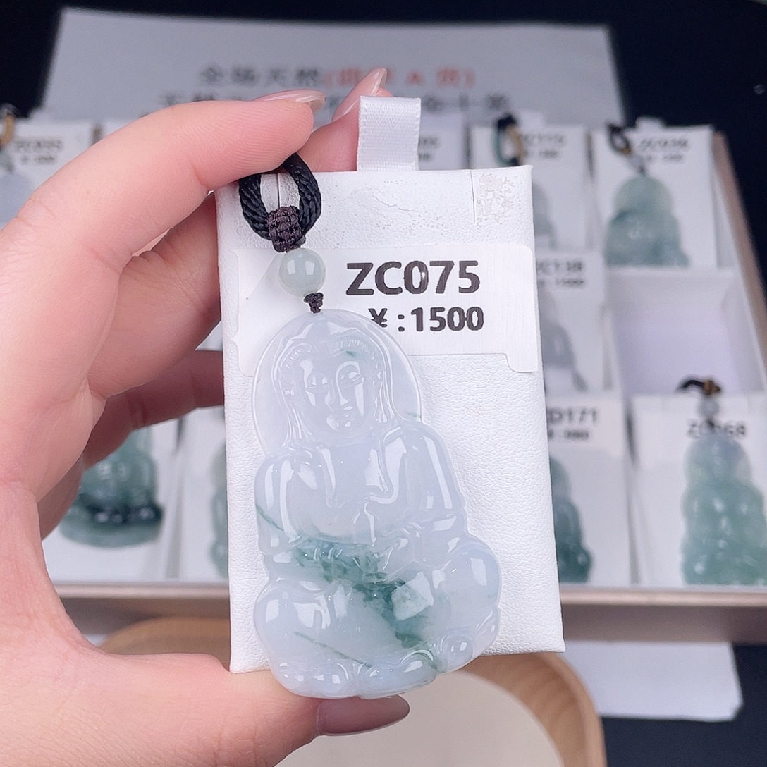 翡翠未镶嵌颈饰zc075