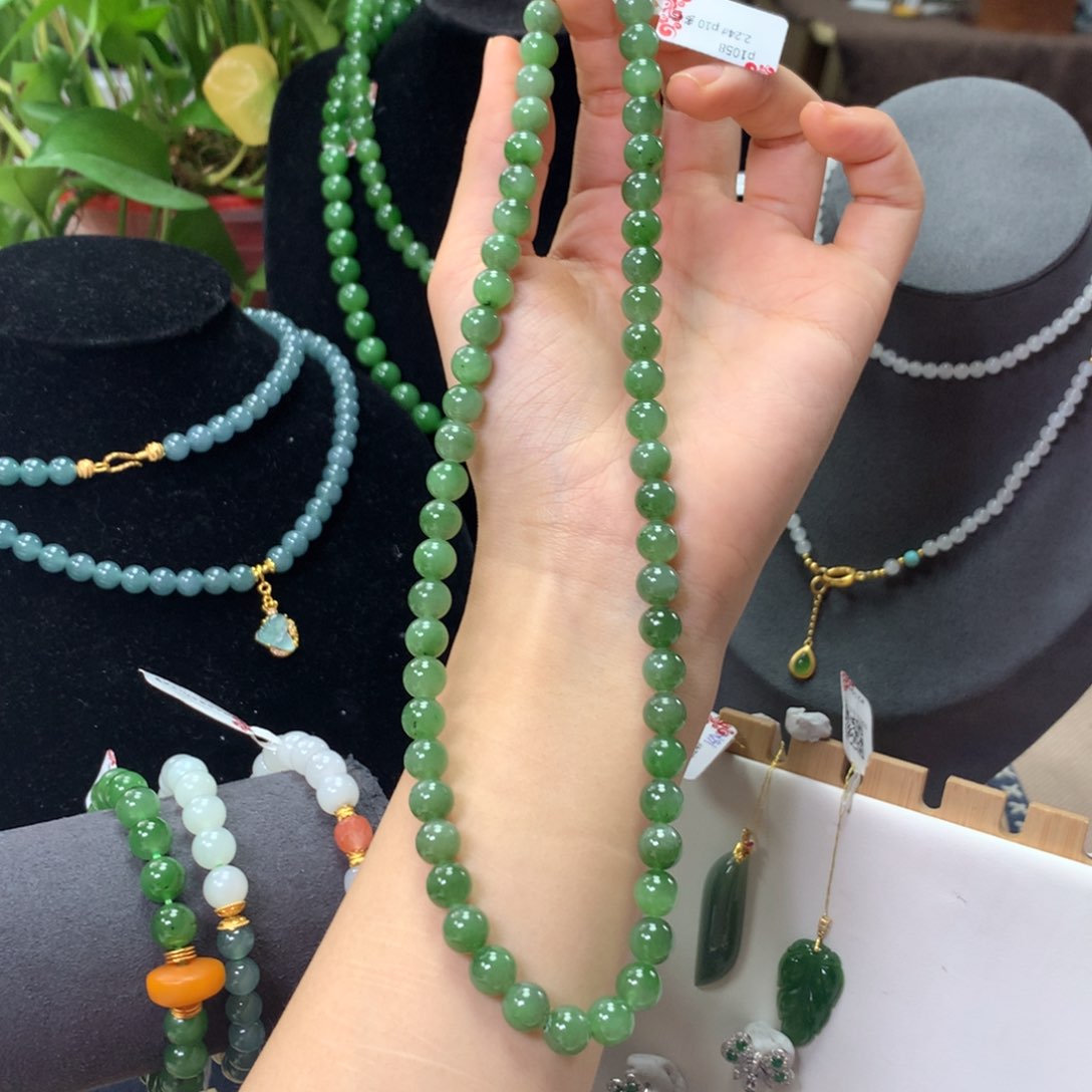 和田玉颈饰未镶嵌Sj