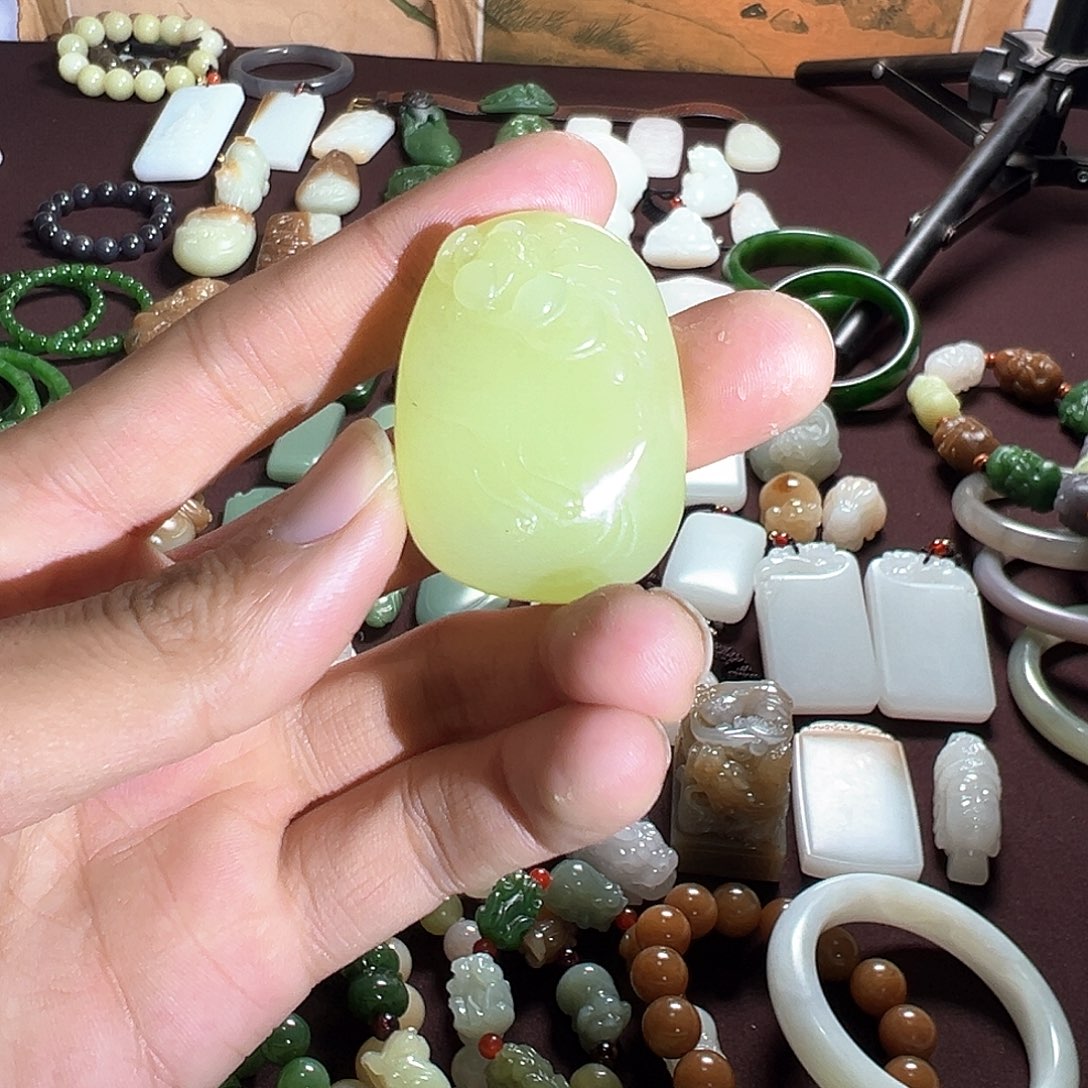 和田玉挂件未镶嵌