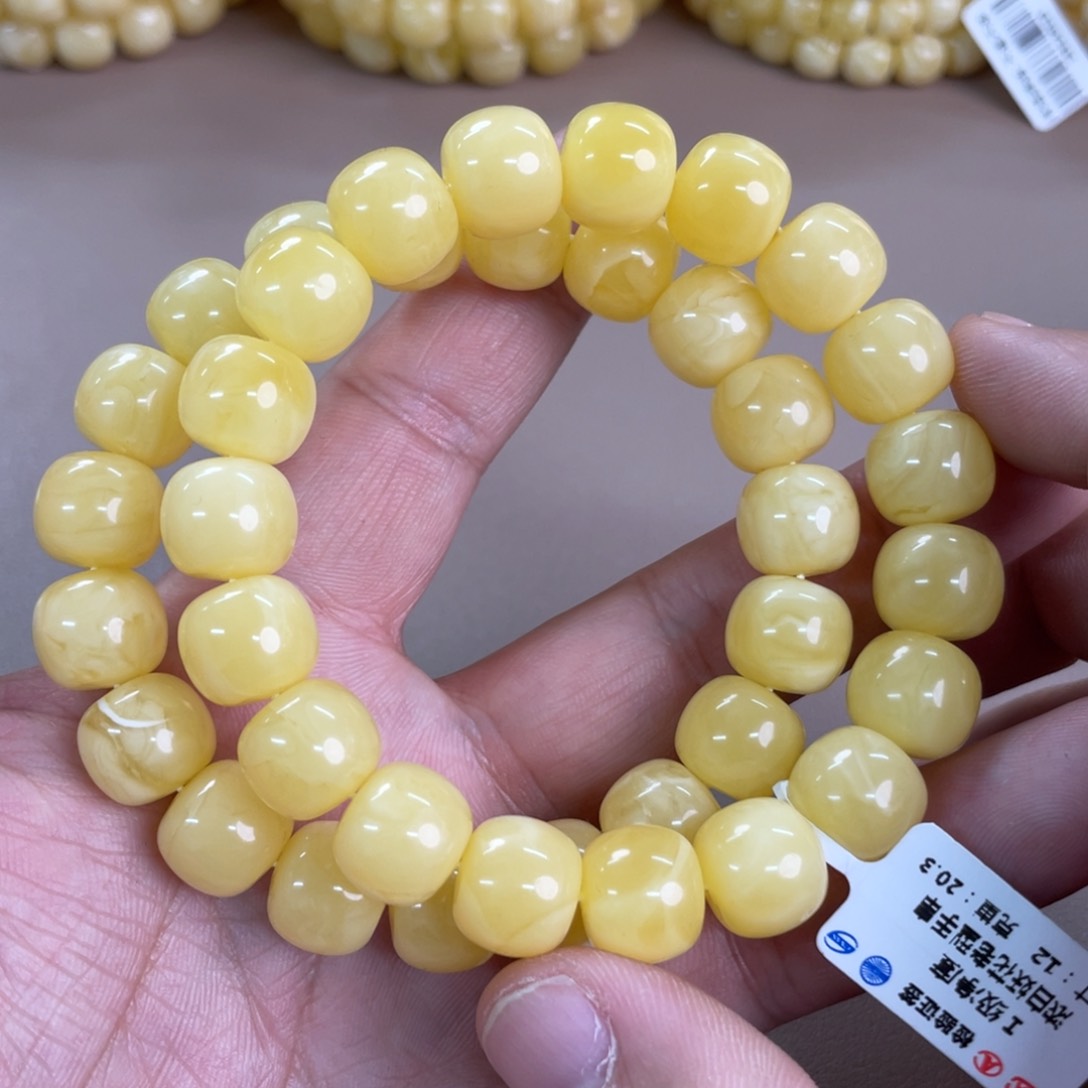 琥珀裸石未镶嵌121多样性发其一