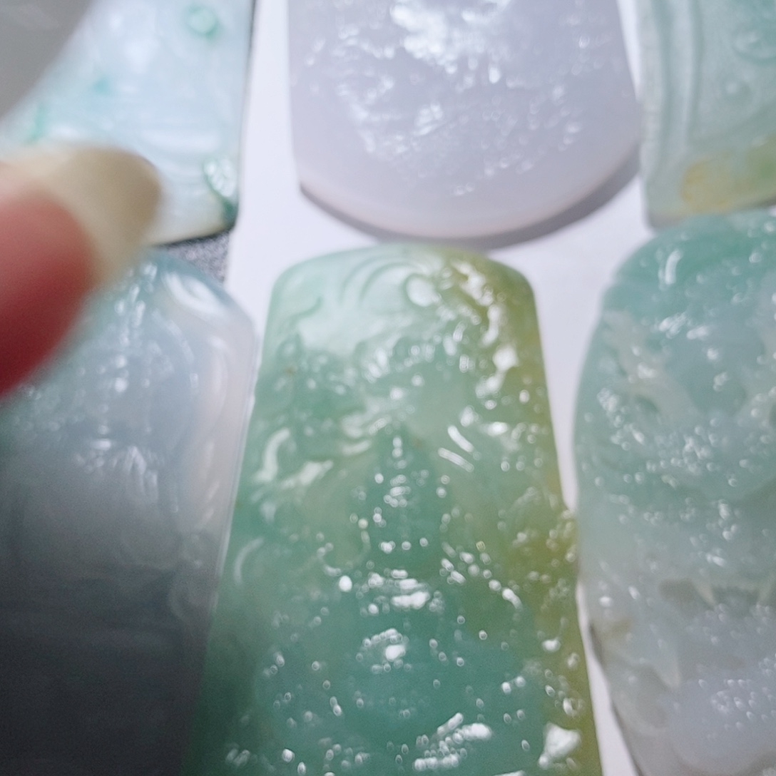 未镶嵌定制翡翠翡翠