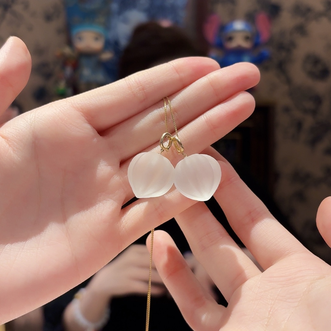 18K金镶嵌吊坠(赠链)水晶