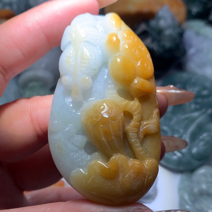 翡翠未镶嵌颈饰保真天然A货翡翠