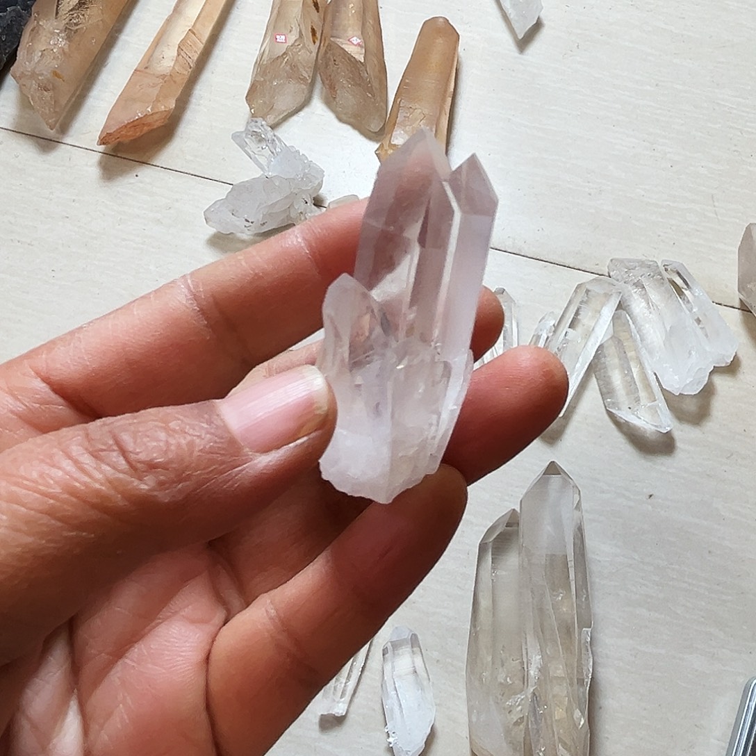 辣***儿珠宝半成品水晶未镶嵌