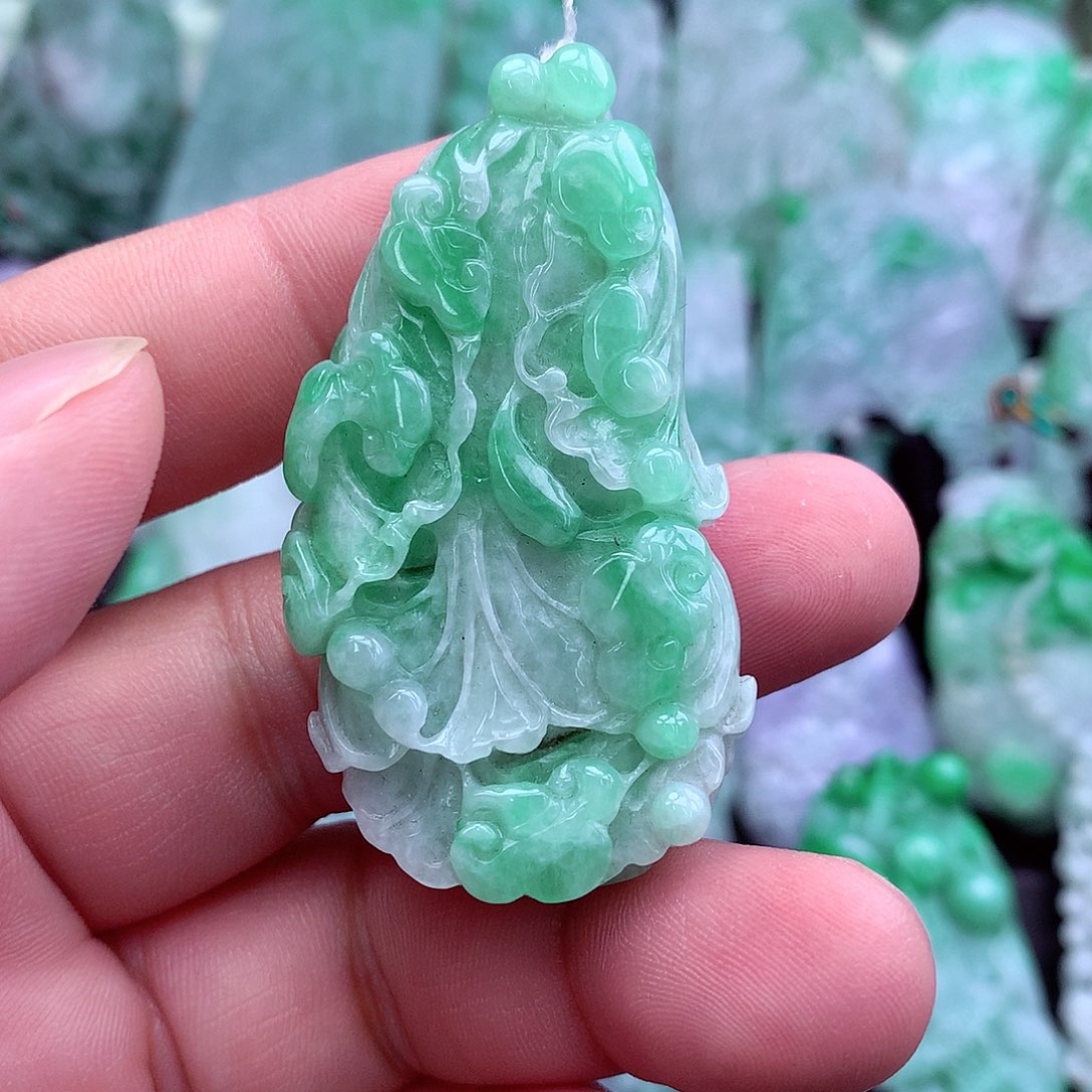 翡翠吊坠(不含链)未镶嵌