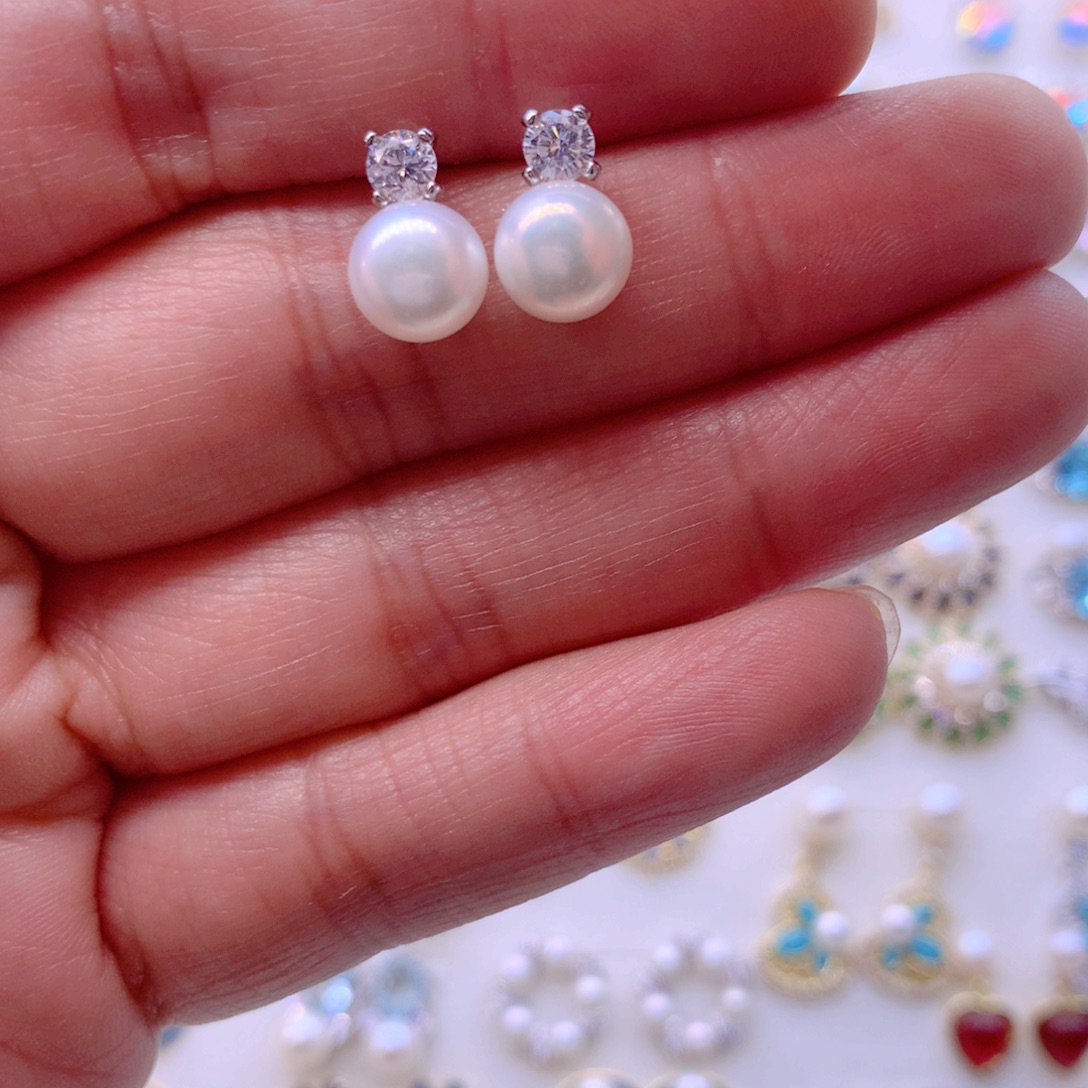 合金耳饰淡水珍珠