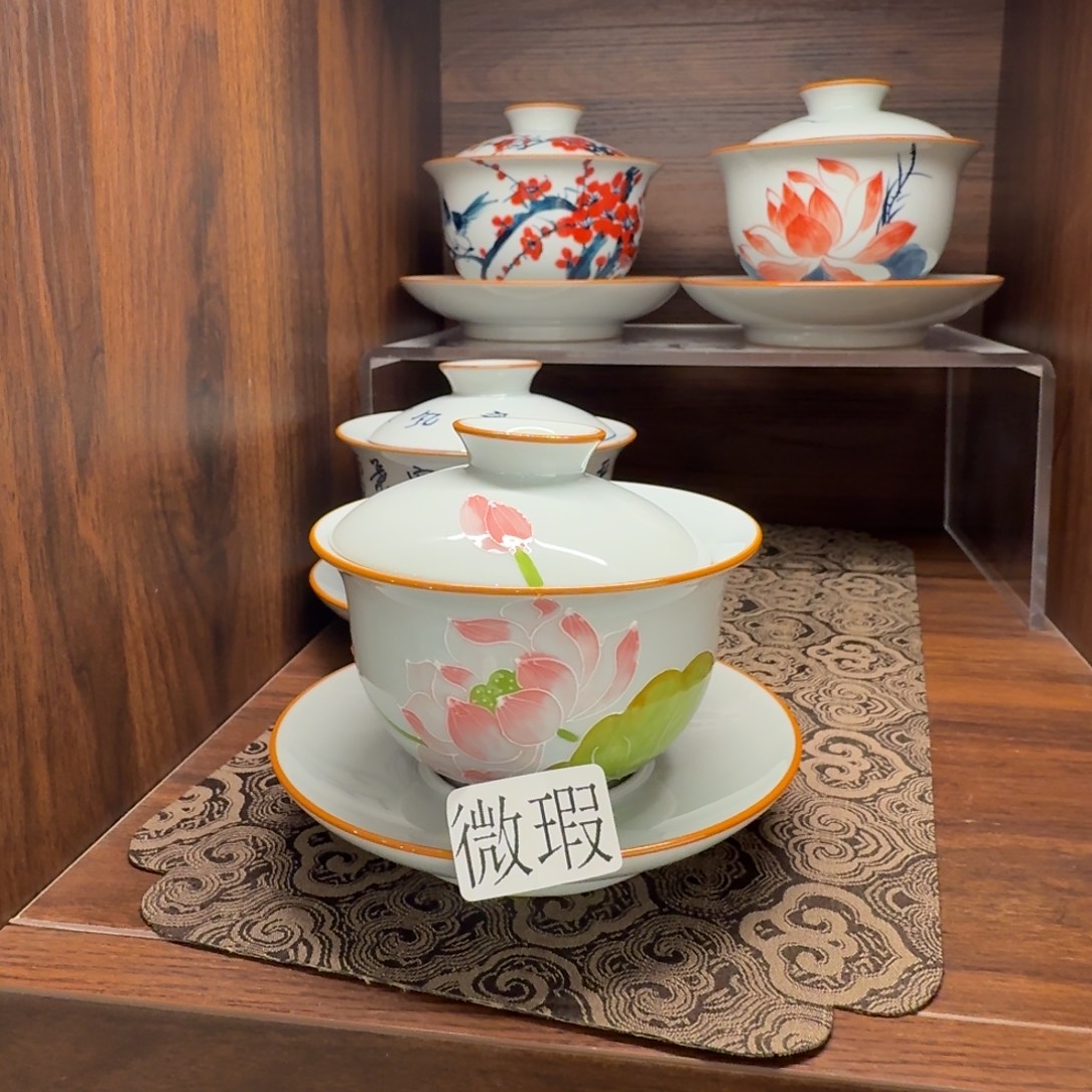 釉下手绘茶具微瑕