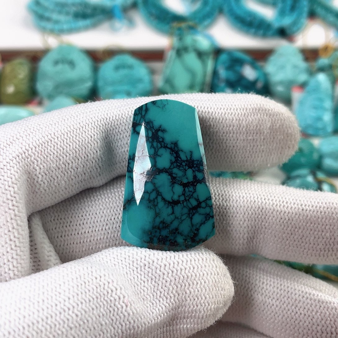 绿松石未镶嵌车挂