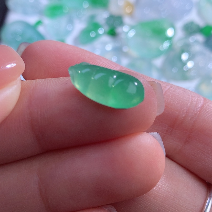 【闪购商品】翡翠颈饰未镶嵌缅甸