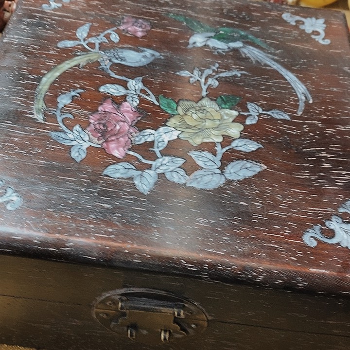 c b ki h m nv n