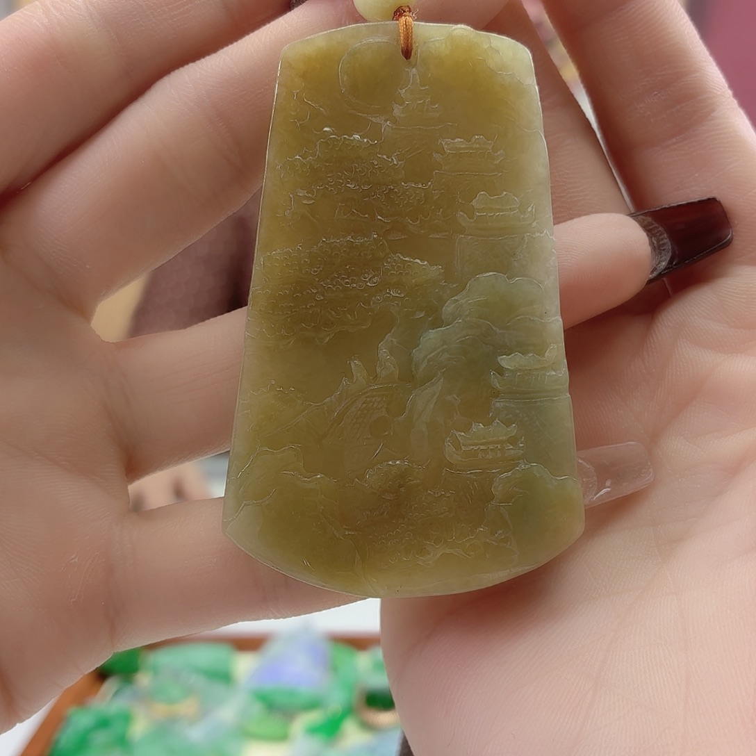 翡翠未镶嵌颈饰翡翠