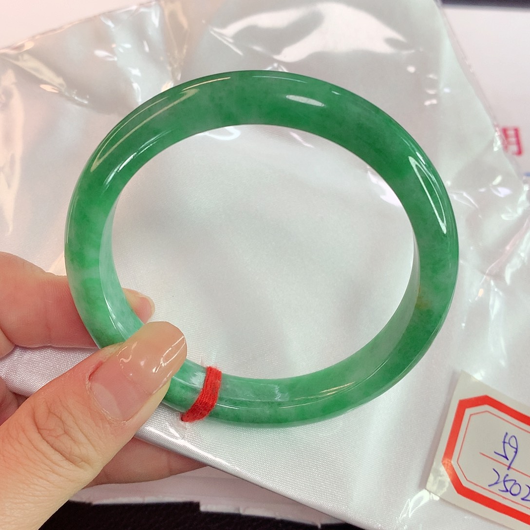 翡翠未镶嵌手镯阳绿翡翠手镯0205