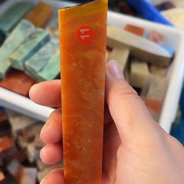 老挝石偏远满百包邮