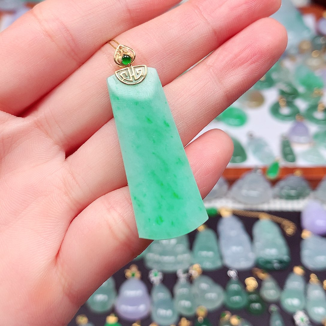 翡翠颈饰18K金镶嵌沉*天然翡翠A货