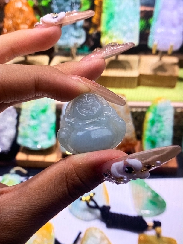 翡翠挂件毛货抛光一物一证