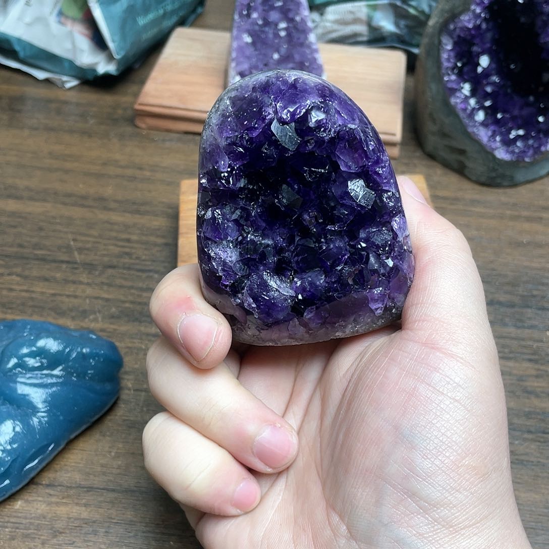 紫晶大型摆件（非配饰）未镶嵌