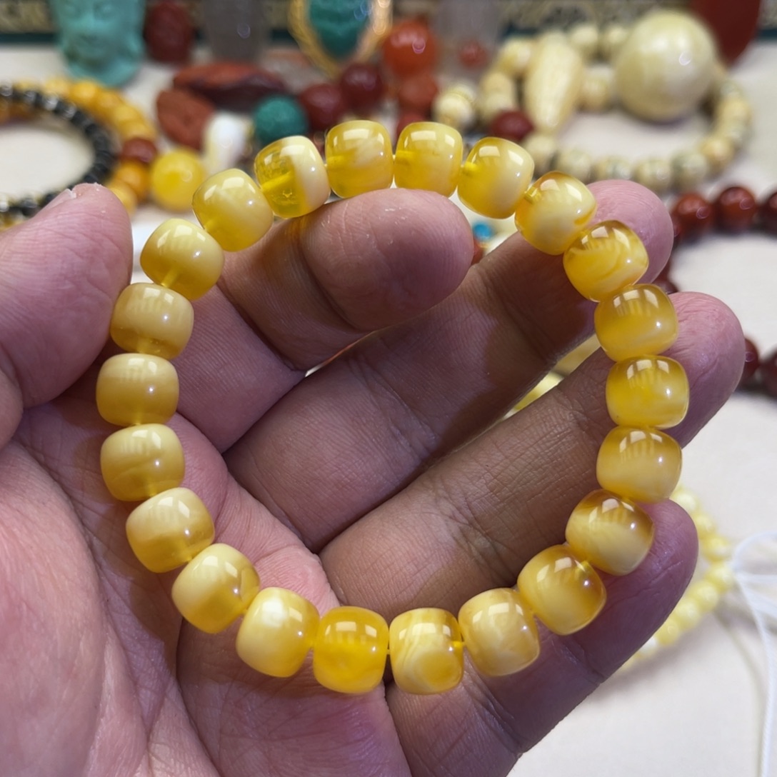 琥珀未镶嵌珠宝奇石44