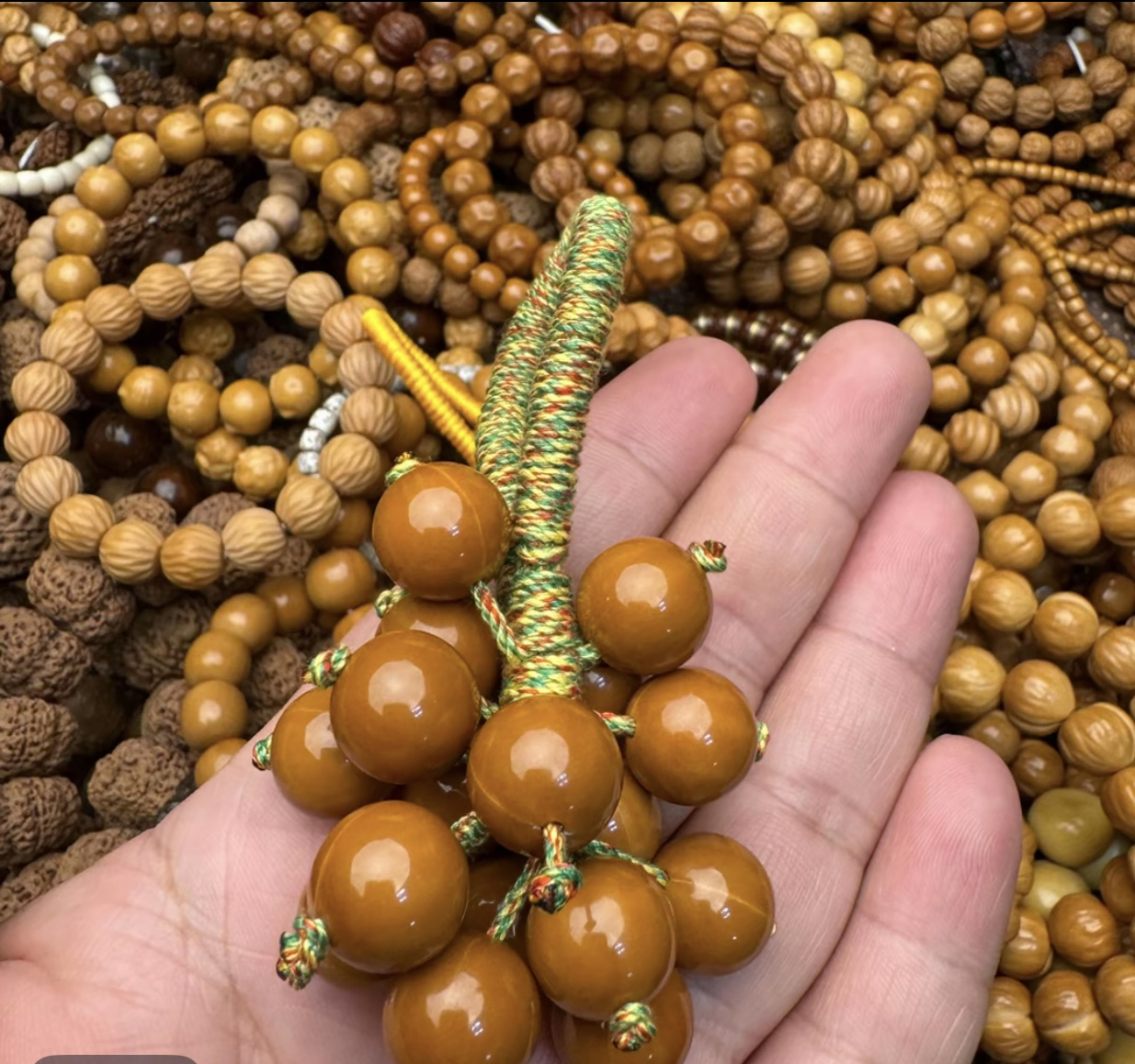 猴头正圆文玩葡萄串手捻手把件可盘可戴解压神器（绳子颜色随机）