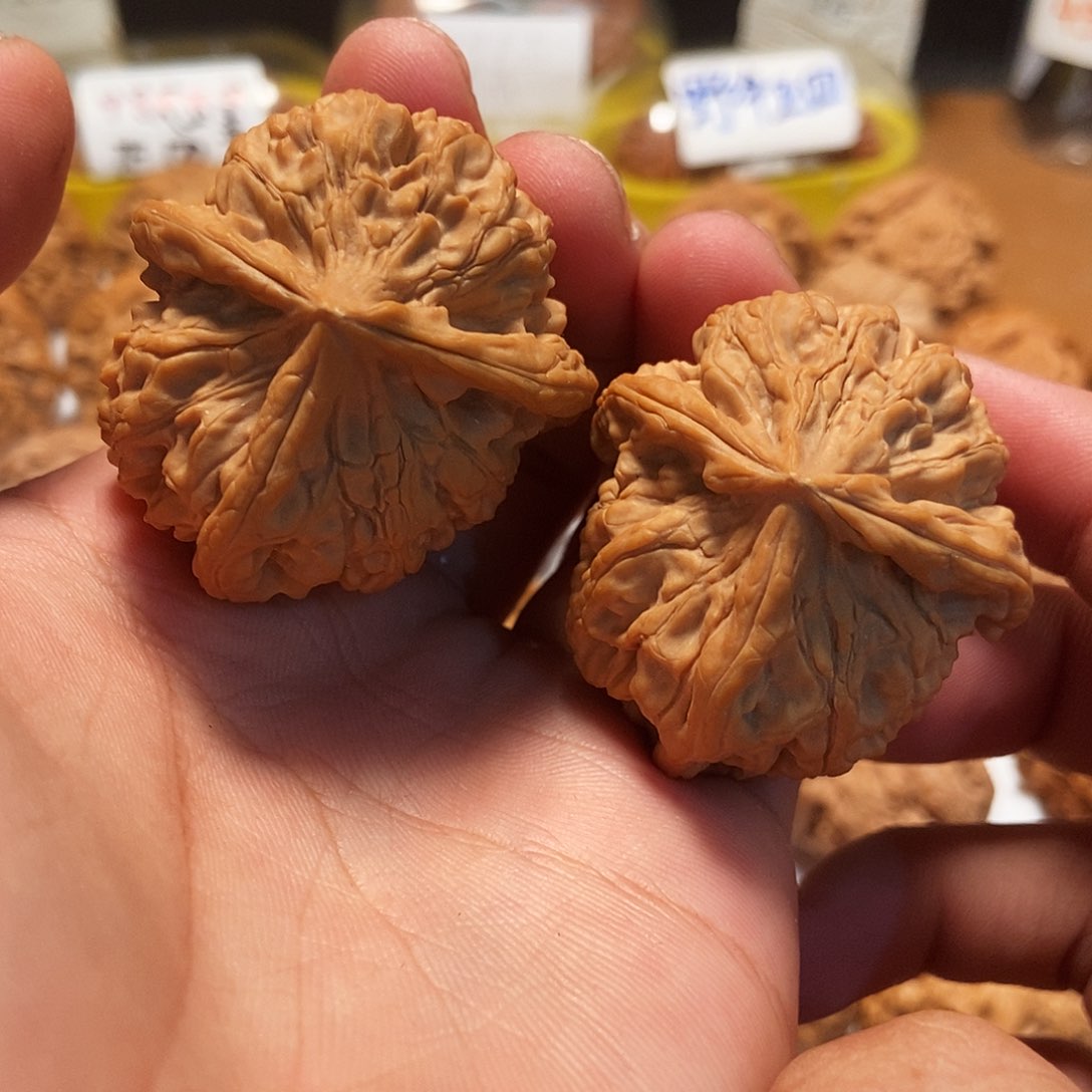 文玩核桃吊坠44.41玉玺丁三棱。12