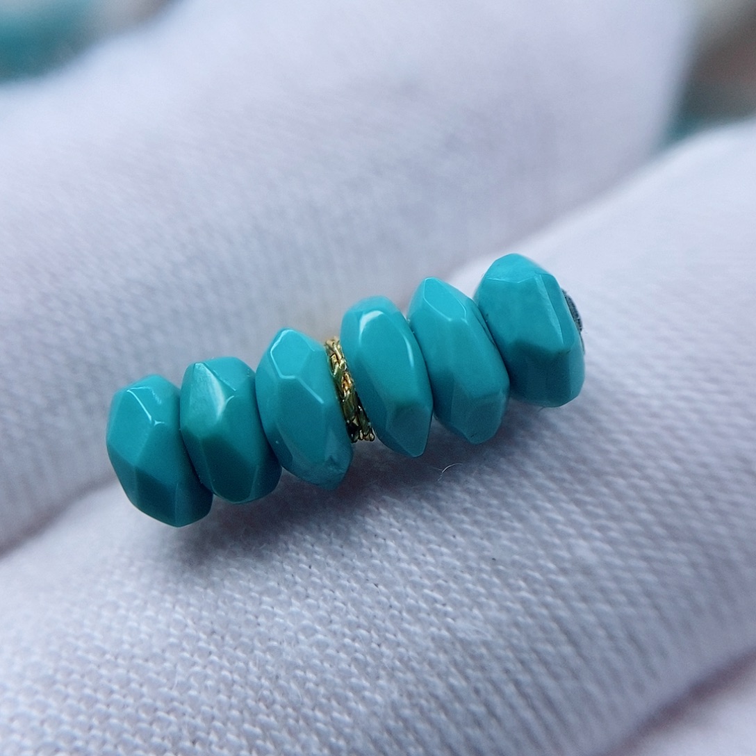 绿松石配饰未镶嵌