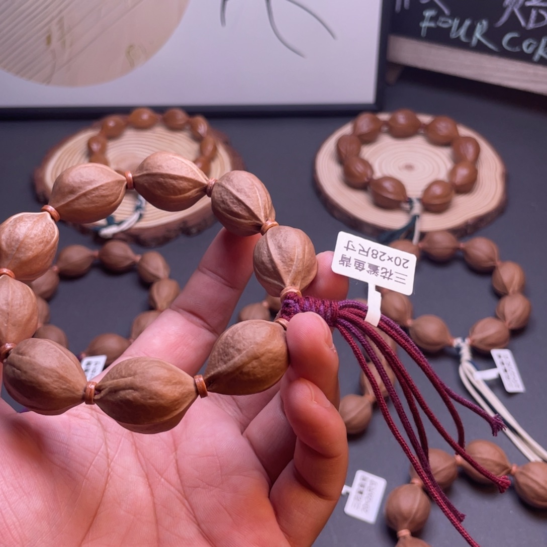 矯***生手串橄榄核梅林铁核三花鲨鱼背原皮素串20×28尺寸