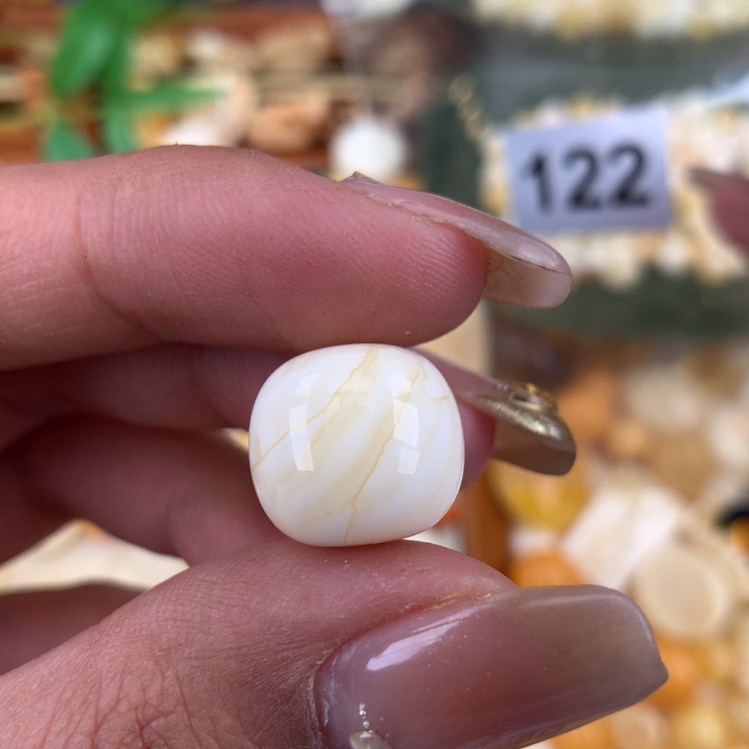 琥珀珠宝奇石未镶嵌13.8