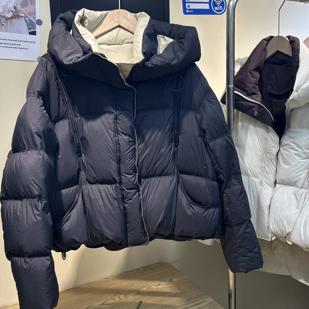 播 连帽短款女冬款两色拼接长袖简约拉链款鸭绒服