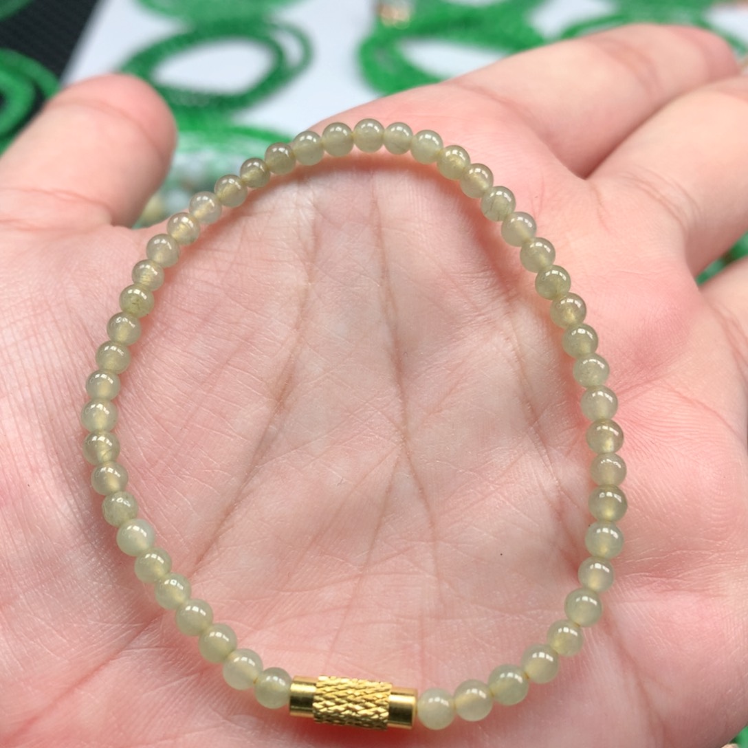 翡翠手链未镶嵌翡翠