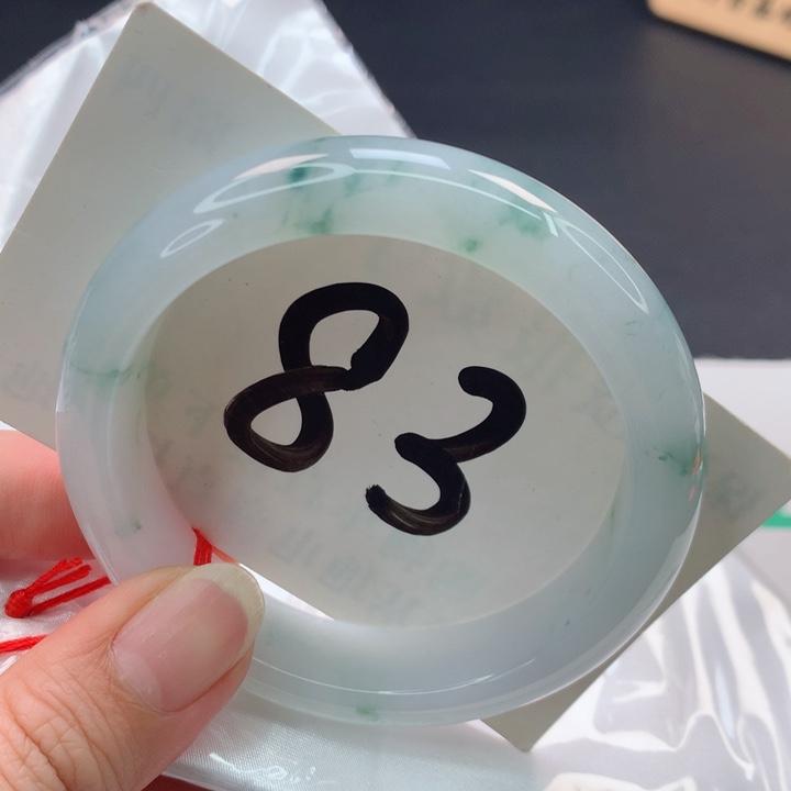 翡翠手镯未镶嵌正