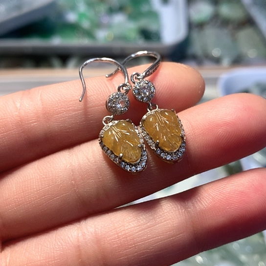 翡翠银S925镶嵌颈饰冰黄叶子耳勾