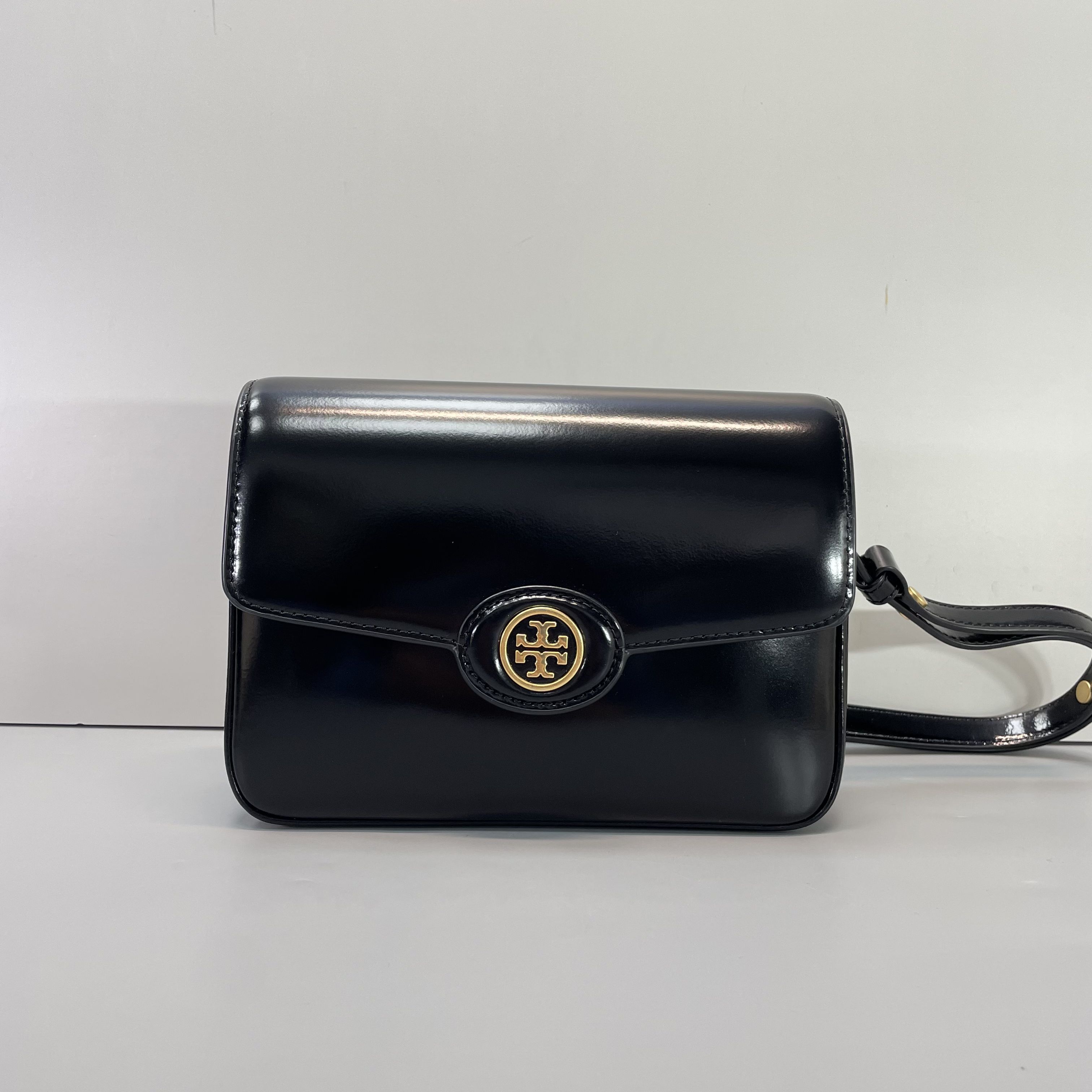 90新 TORY BURCH/汤丽柏琦 小林/黑色豆腐包21x16x6cmB031101