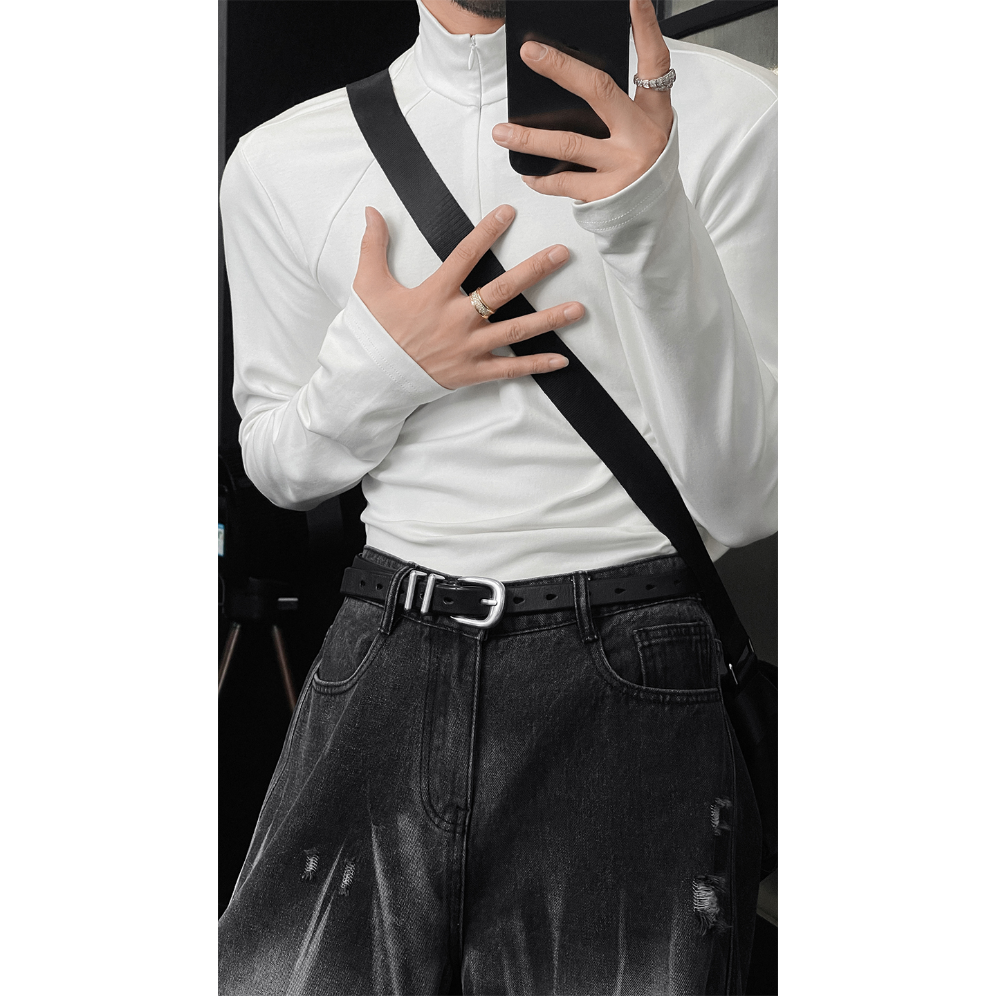 龙叨叨早秋新款潮流美式简约高级感运动修身长袖半高领T恤打底衫