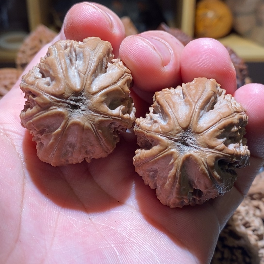 吊坠文玩核桃粗筋八棱