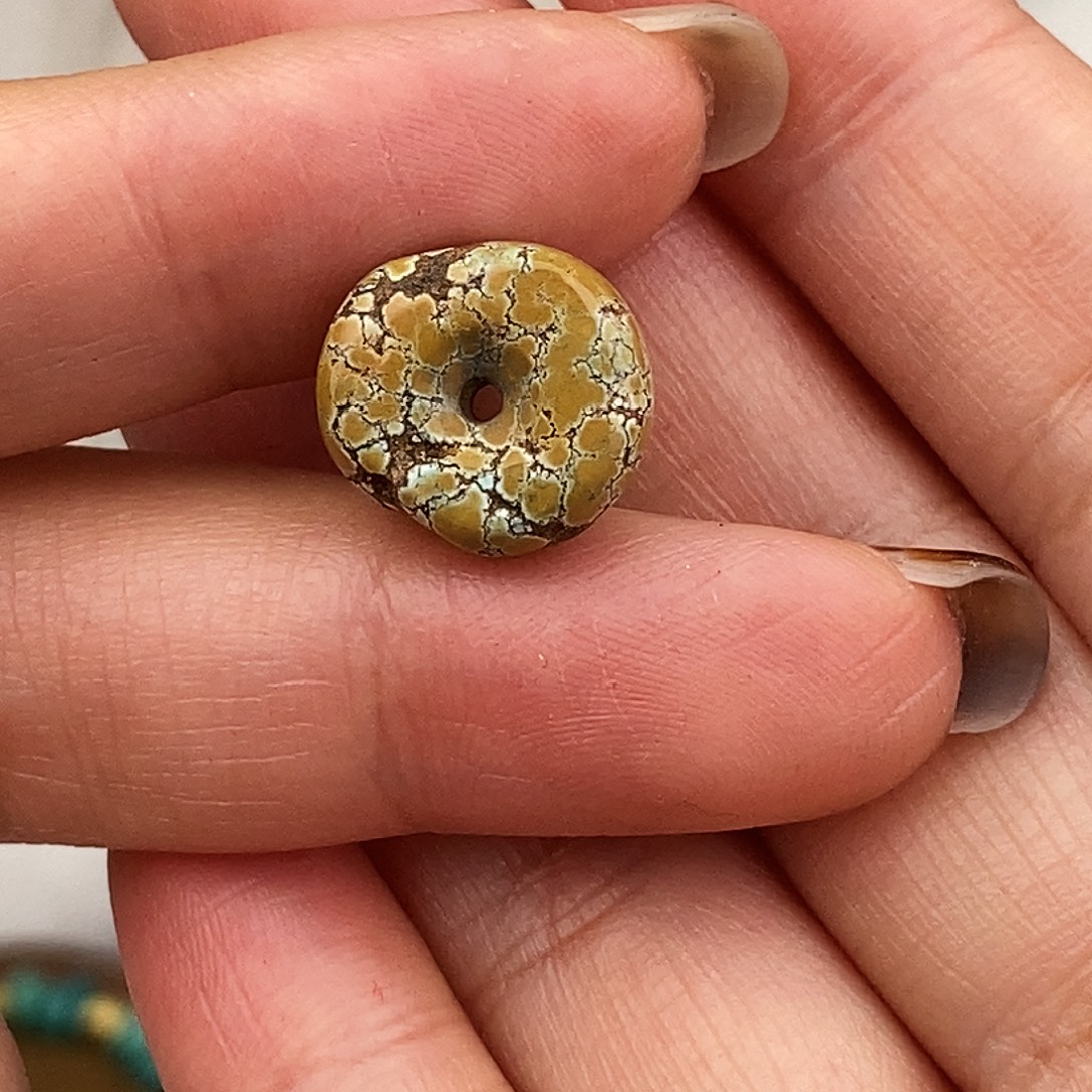 绿松石未镶嵌原矿