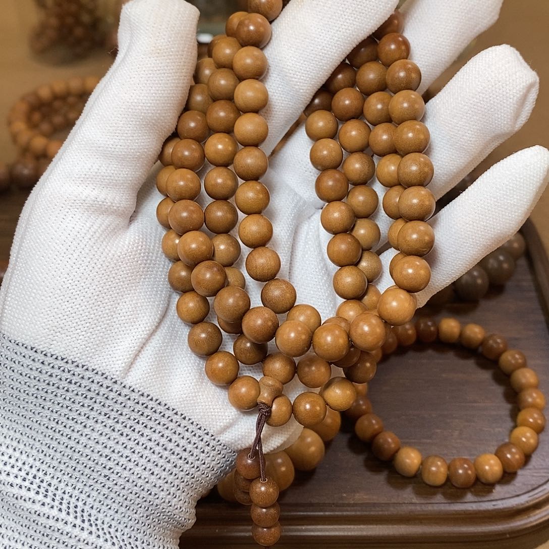 檀香木正区印度迈索尔 老山檀香 8mm/108黑肉顺纹