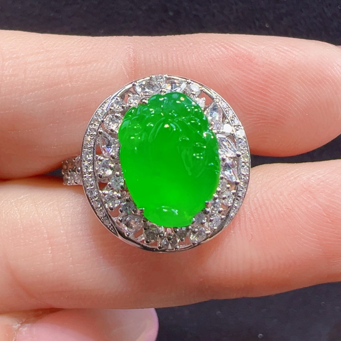 翡翠戒指18K金镶嵌戒指