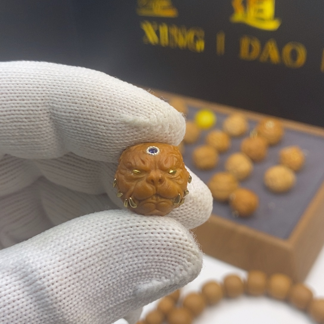 钱***真手串猴头核桃狗王