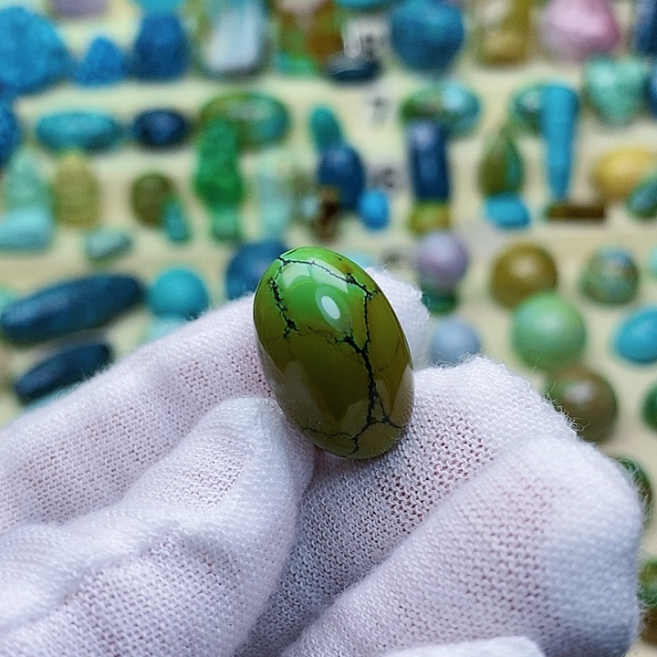 绿松石配饰未镶嵌