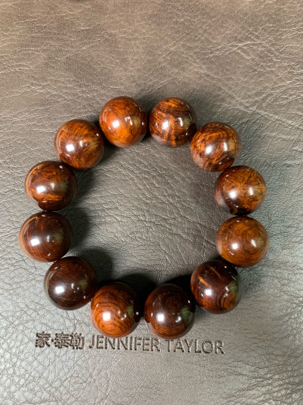 2.0海南黄花梨53克细纹芝麻点