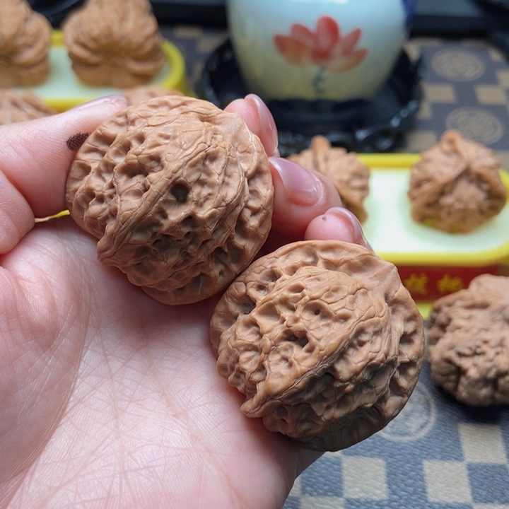 文玩核桃吊坠佛肚