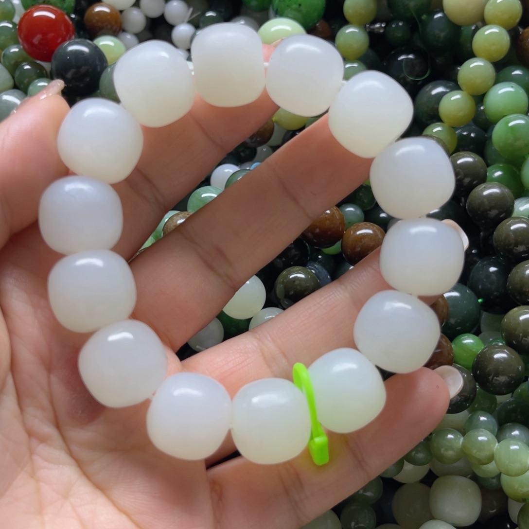 和田玉手链未镶嵌