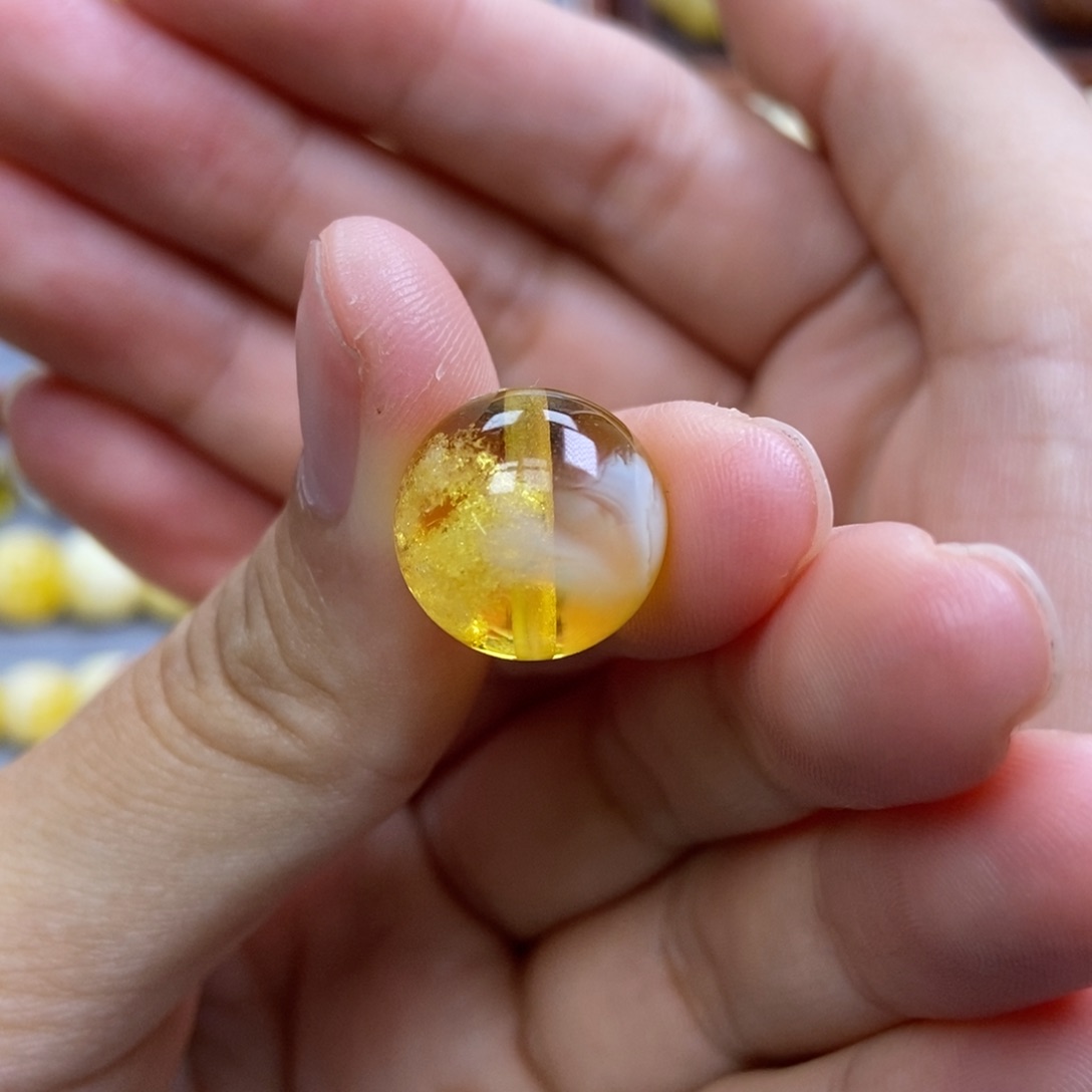 琥珀未镶嵌珠宝奇石14