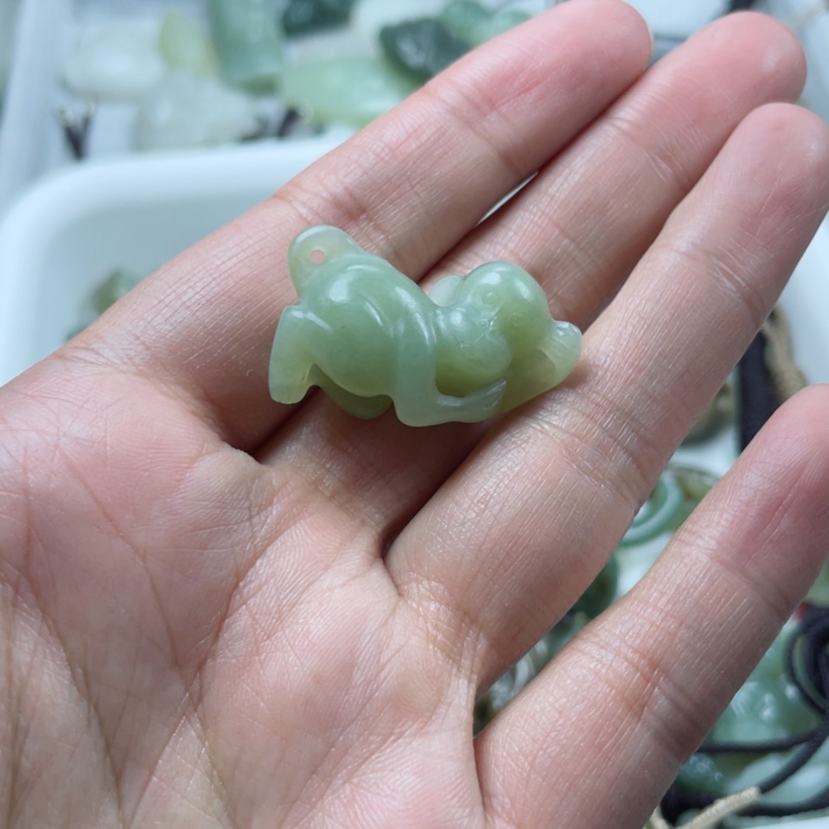 【闪购商品】和田玉颈饰未镶嵌奔****