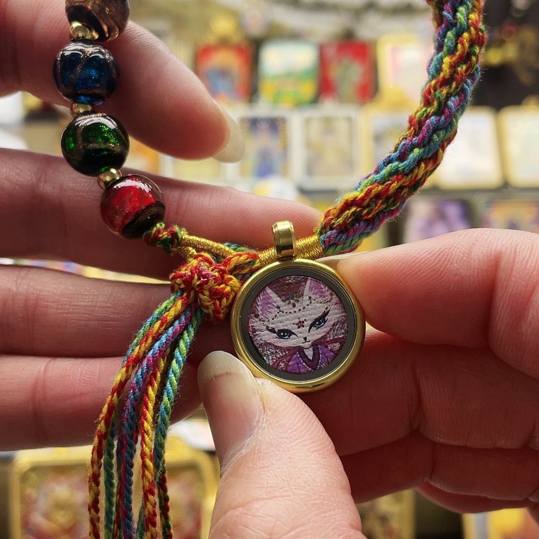 吊坠唐卡的制作方法与