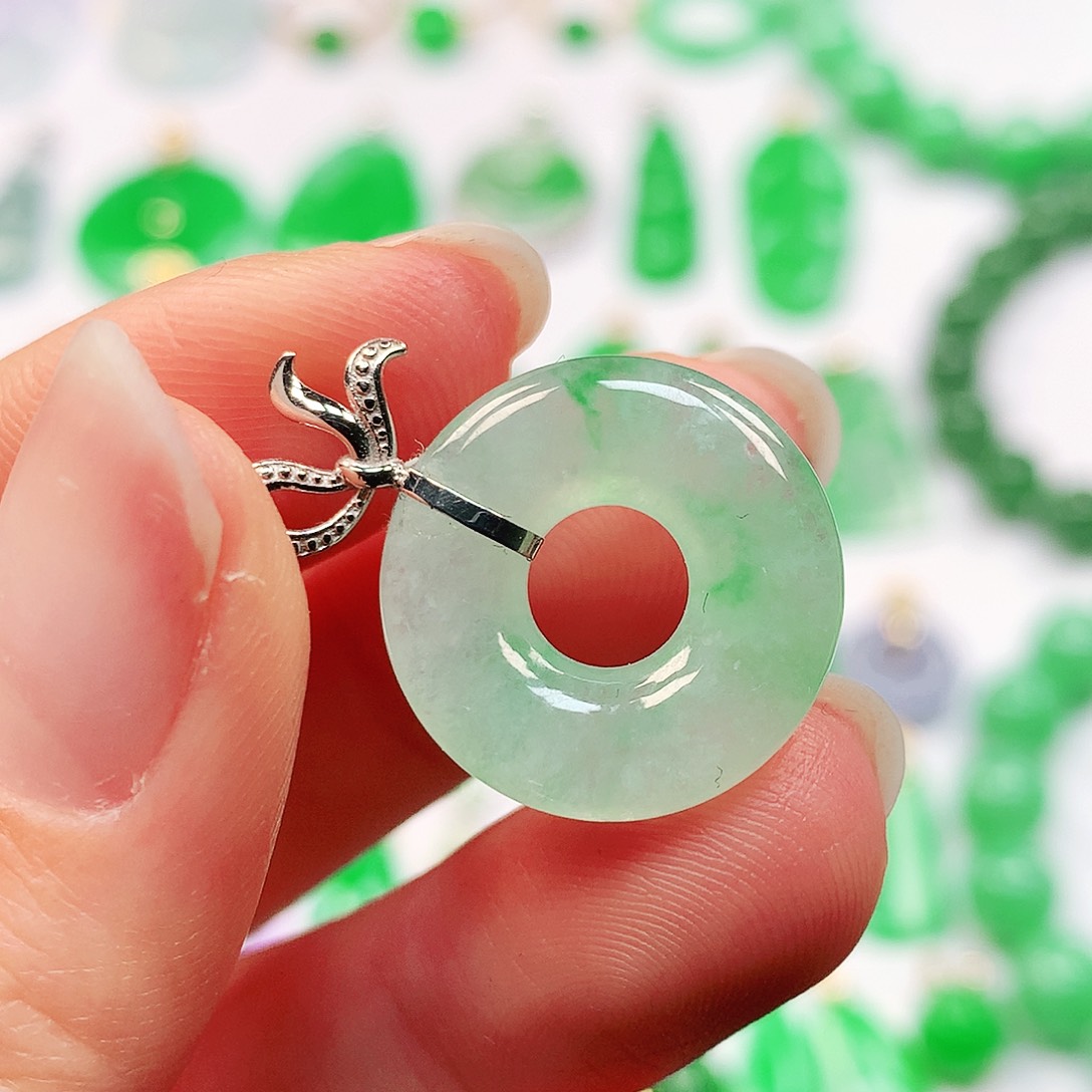 吊坠(不含链)18K金镶嵌翡翠