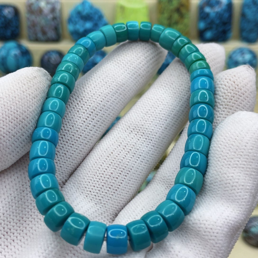 未镶嵌绿松石颈饰